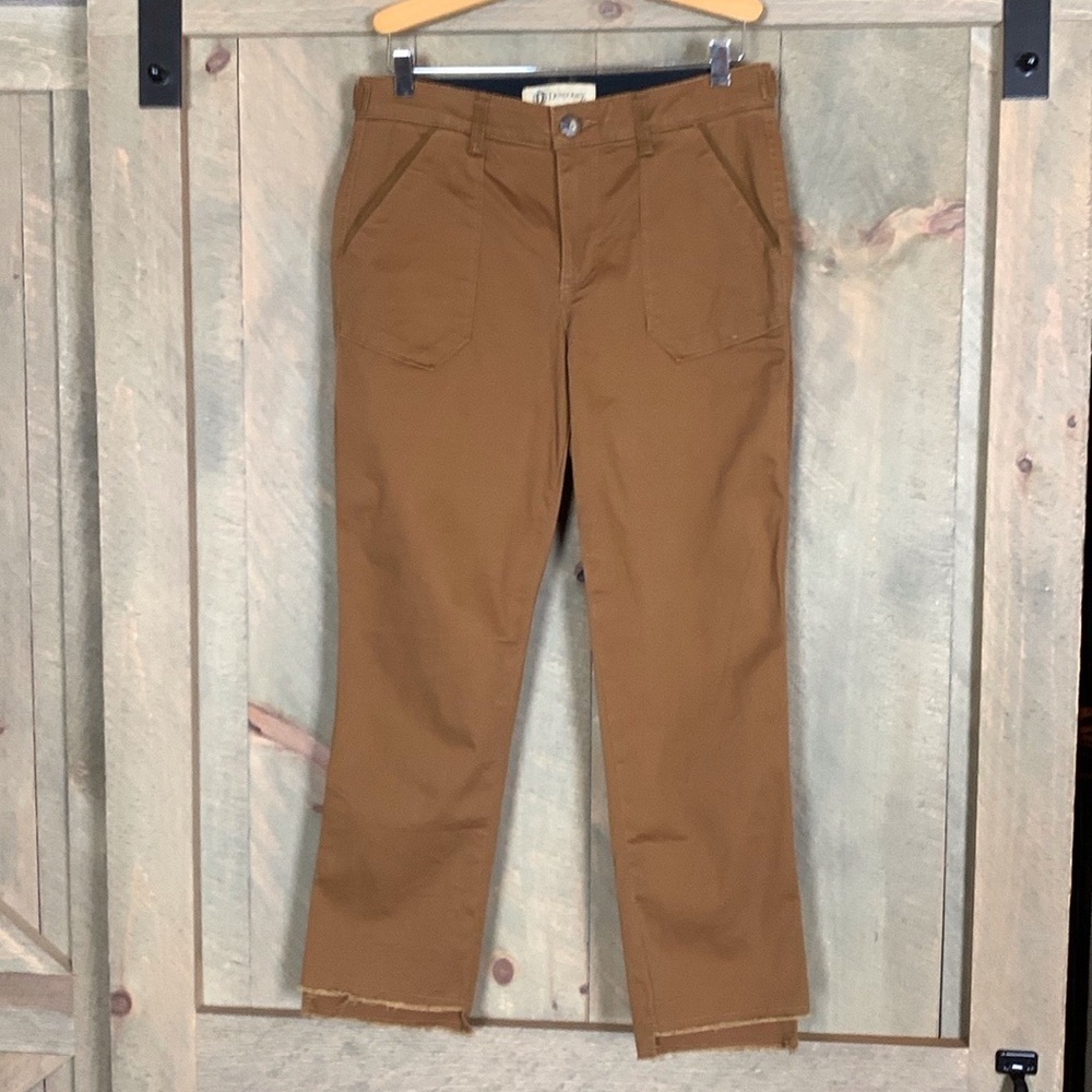Democracy burnt orange color jeans with raw hem Size 4 - Picture 3 of 14